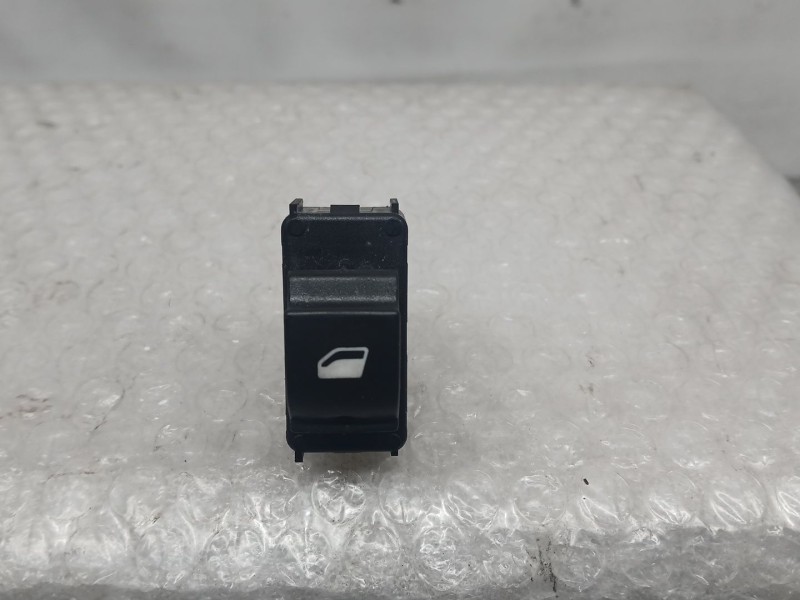 Recambio de mando elevalunas delantero derecho para citroën c3 comercial referencia OEM IAM 98016307ZD  