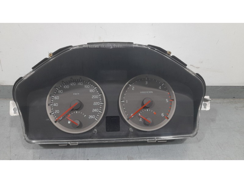 Recambio de cuadro instrumentos para volvo s40 berlina 2.0 d momentum referencia OEM IAM 30710071  
