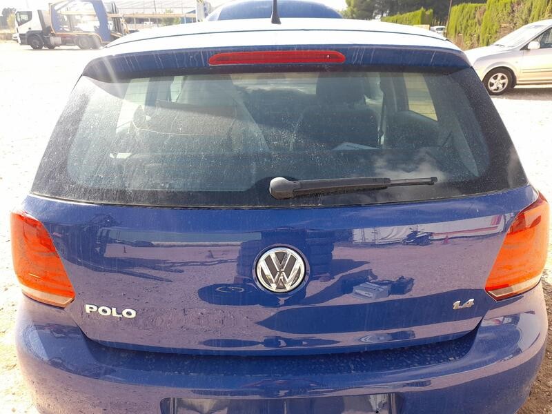 Recambio de porton trasero para volkswagen polo v (6r1, 6c1) 1.4 (6r1) referencia OEM IAM 6R6827025C  