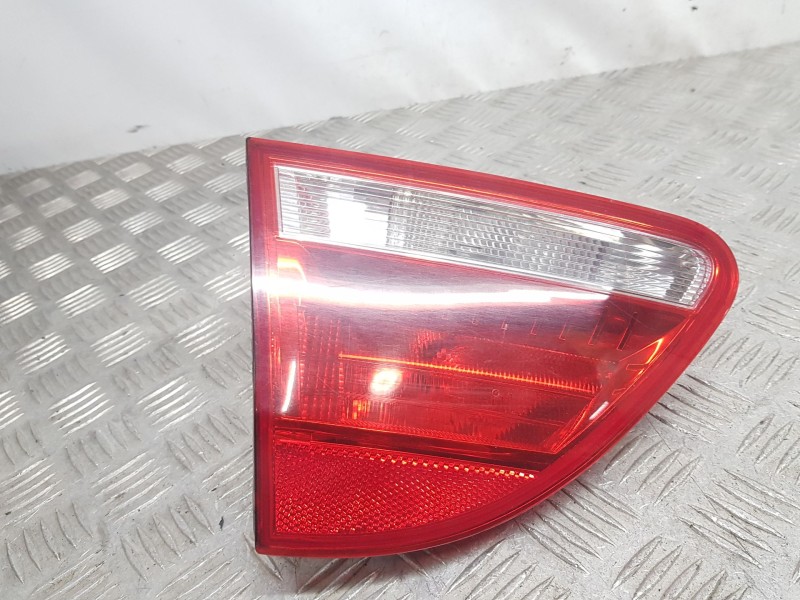 Recambio de piloto trasero izquierdo interior para seat exeo (3r2) 2.0 tdi referencia OEM IAM 3R5945093B VALEO 89320231