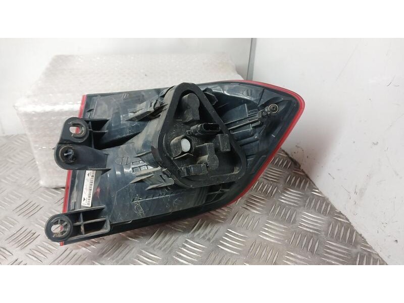 Recambio de piloto trasero izquierdo para bmw serie 3 lim. (f30) 320 d referencia OEM IAM 63217372783 EXTERIOR MOBIS 18361112