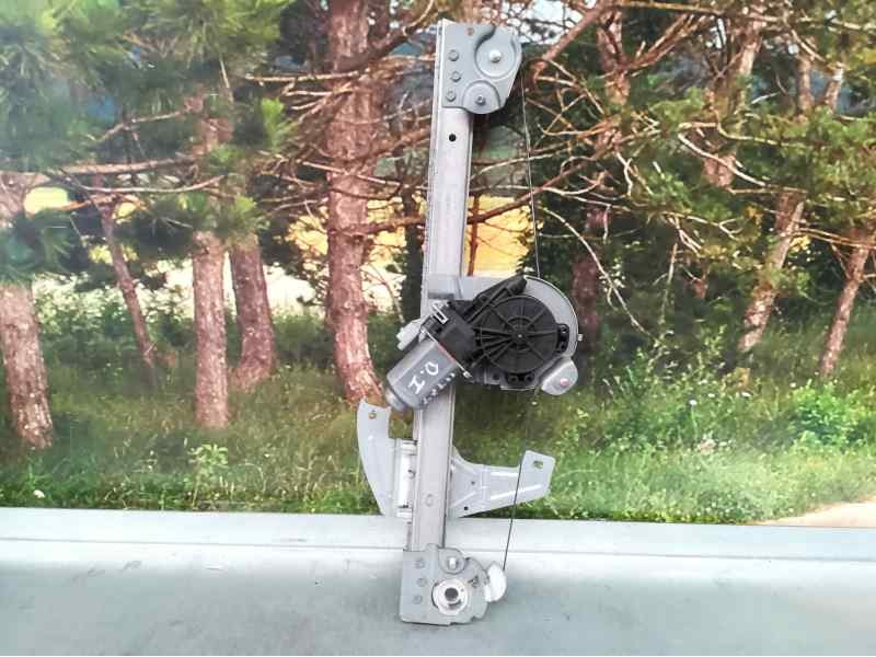 Recambio de elevalunas delantero izquierdo para toyota aygo (kgb/wnb) básico referencia OEM IAM   ELECTRICO 2 PINS