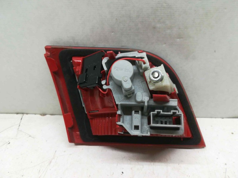 Recambio de piloto trasero derecho para audi a3 (8p) referencia OEM IAM 8P0945094D  INTERIOR