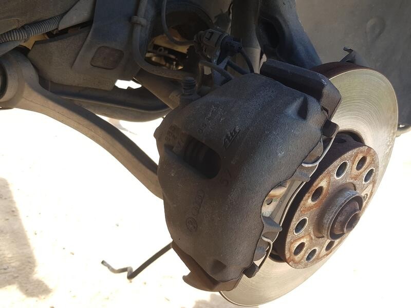 Recambio de pinza freno delantera derecha para seat exeo (3r2) 2.0 tdi referencia OEM IAM 8E0615124A  ATE