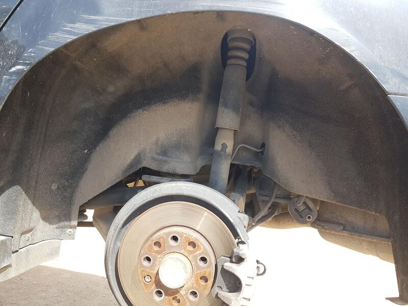 Recambio de plastico pase rueda tras. izq. para seat exeo (3r2) 2.0 tdi referencia OEM IAM 8E0810171C  