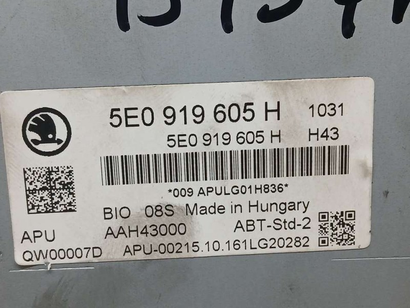 Recambio de sistema audio / radio para skoda octavia combi (5e5) active referencia OEM IAM 5E0919605H  