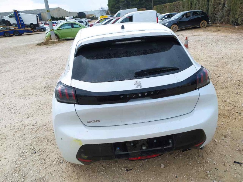 peugeot 208 (p2) del año 2020