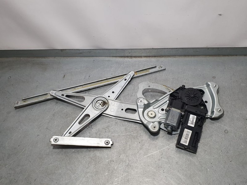 Recambio de elevalunas delantero izquierdo para renault scenic iii dynamique referencia OEM IAM 807311050R 915952200 BROSE ELECT