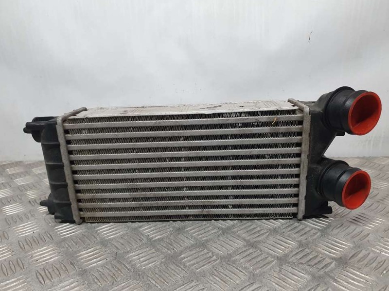 Recambio de intercooler para citroën c4 lim. seduction referencia OEM IAM 9684212480 M144105 VALEO