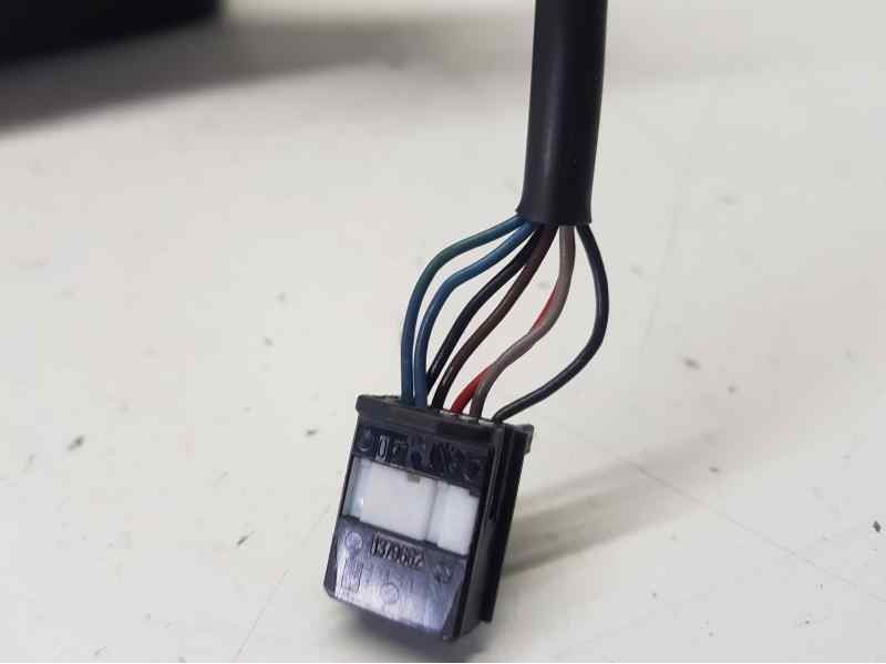 Recambio de retrovisor izquierdo para renault clio iv expression referencia OEM IAM   ELÉCTRICO 7 CABLES