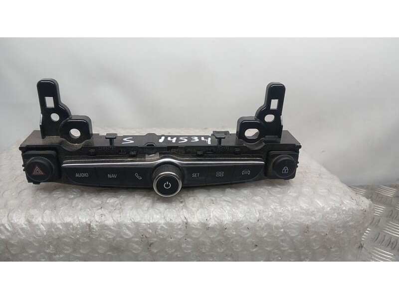 Recambio de mando radio para opel grandland x design line referencia OEM IAM 28588750  