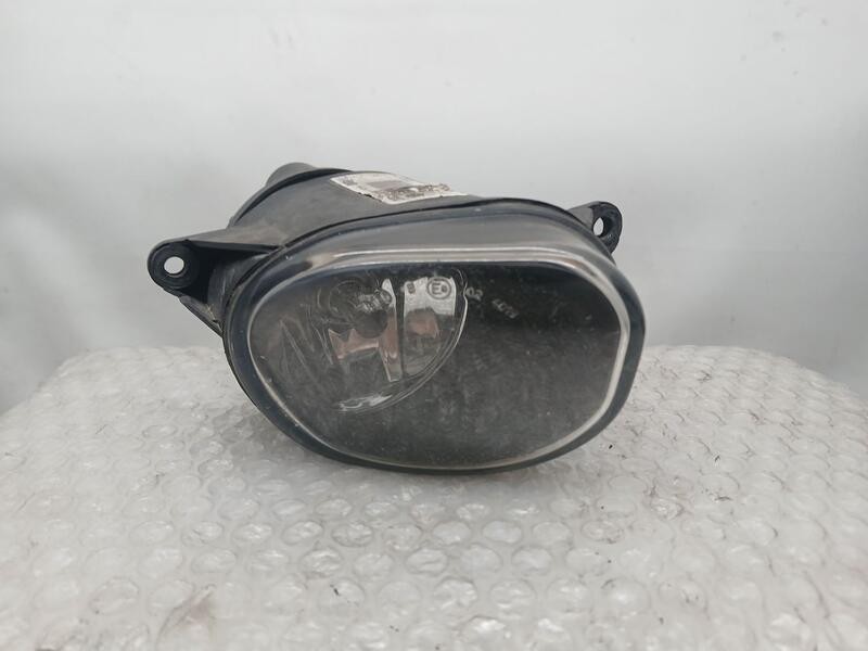 Recambio de faro antiniebla derecho para audi a6 avant (4b5) allroad quattro referencia OEM IAM 4Z7941700 VALEO 89304641