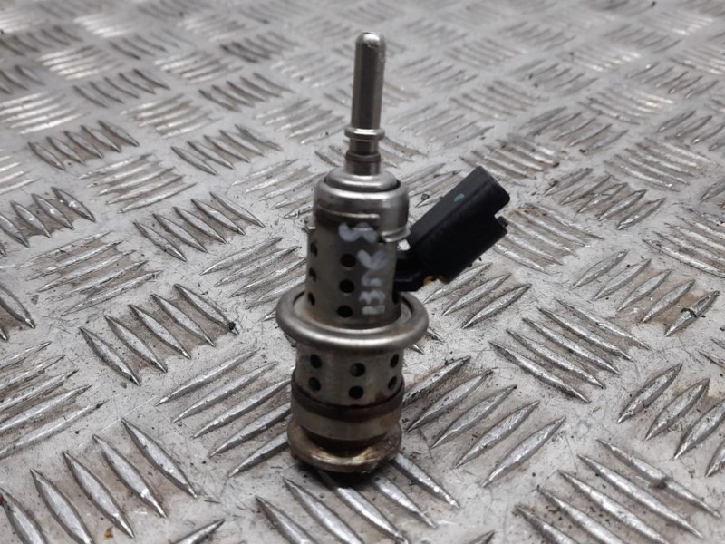 Recambio de inyector adblue para peugeot 508 gt line referencia OEM IAM 9813930148 K062B08087 