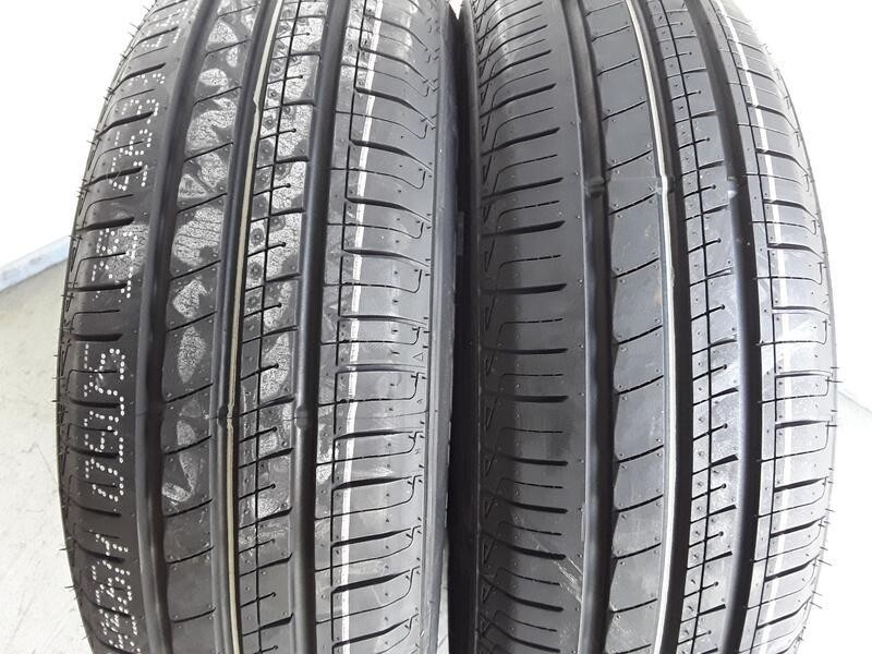 Recambio de neumatico pareja para neumaticos nuevos - referencia OEM IAM 165701379T LANVIGATOR 165/70/13/79T