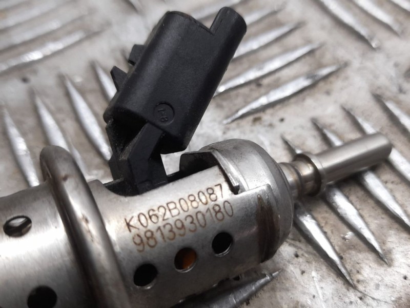 Recambio de inyector adblue para peugeot 508 gt line referencia OEM IAM 9813930148 K062B08087 