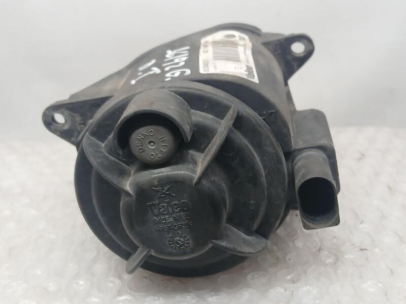 Recambio de faro antiniebla izquierdo para audi a6 avant (4b5) allroad quattro referencia OEM IAM 4Z7941699 VALEO 89304631