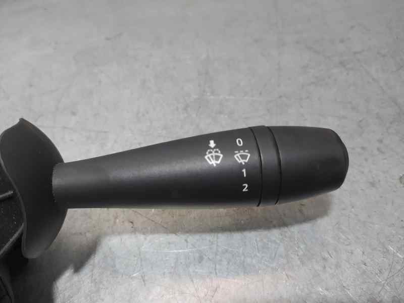 Recambio de mando limpia para dacia dokker express ambiance referencia OEM IAM 255670736R  