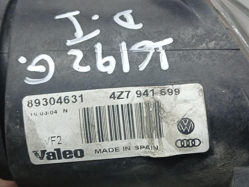 Recambio de faro antiniebla izquierdo para audi a6 avant (4b5) allroad quattro referencia OEM IAM 4Z7941699 VALEO 89304631