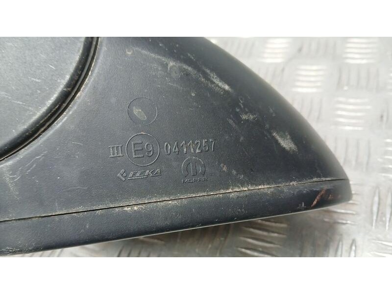 Recambio de retrovisor izquierdo para fiat tipo ii (357) berlina lounge referencia OEM IAM 0735683056 ELECTRICO 5 CABLES 