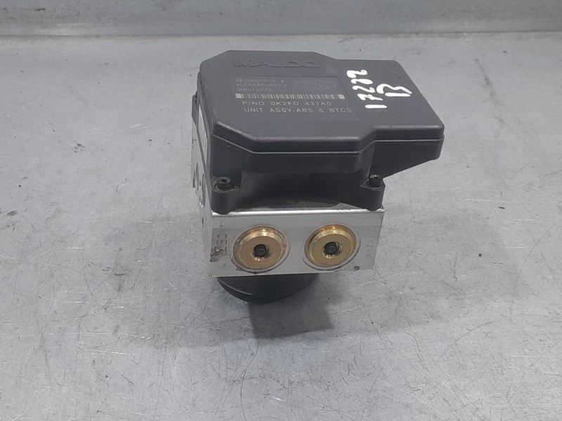 Recambio de abs para kia carens i monospace (fc, fj) 2.0 crdi referencia OEM IAM 0K2FD437A0 BH60113600 MANDO