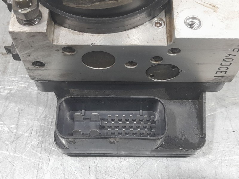 Recambio de abs para kia carens i monospace (fc, fj) 2.0 crdi referencia OEM IAM 0K2FD437A0 BH60113600 MANDO