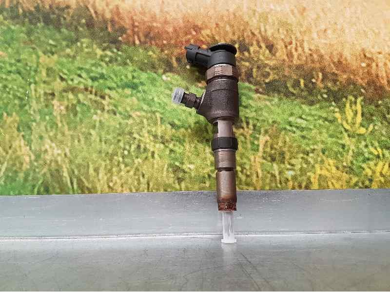 Recambio de inyector para peugeot bipper básico referencia OEM IAM 445110252  BOSCH