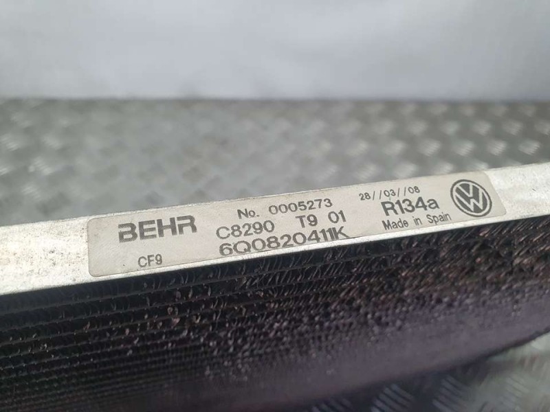 Recambio de condensador / radiador aire acondicionado para volkswagen polo (9n3) edition referencia OEM IAM 6Q0820411K C8290T901
