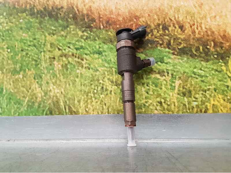Recambio de inyector para peugeot bipper básico referencia OEM IAM 445110252  BOSCH