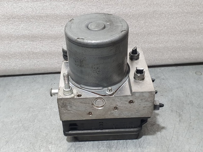 Recambio de abs para seat exeo berlina (3r2) reference referencia OEM IAM 8E0614517 0265234336 BOSCH