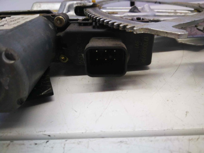 Recambio de elevalunas delantero izquierdo para opel astra g berlina club referencia OEM IAM 90521881  6 PINS