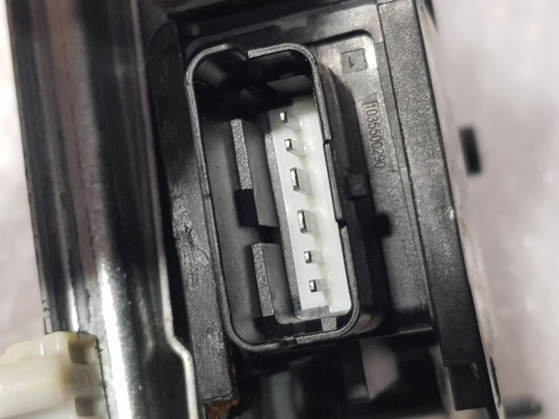 Recambio de elevalunas delantero izquierdo para peugeot 208 active referencia OEM IAM 9806077180 A002C501 LAMES ELECTRICO