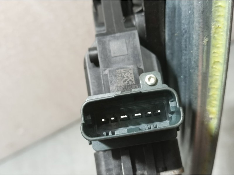 Recambio de elevalunas trasero izquierdo para renault talisman sport tourer referencia OEM IAM C42833106  EELECTRICO 6 PINS