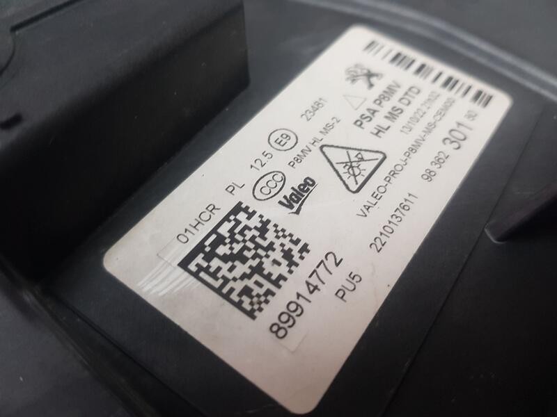 Recambio de faro derecho para peugeot 3008 ii suv (mc_, mr_, mj_, m4_) 1.5 bluehdi 130 referencia OEM IAM 9836230180 VALEO TOCAD