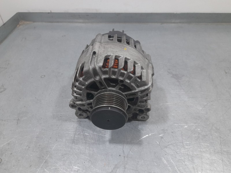 Recambio de alternador para audi a3 (8p) attration referencia OEM IAM 03L903023A TG14C031 VALEO