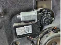 ELEVALUNAS TRASERO IZQUIERDO ELÉCTRICO