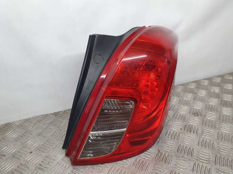 Recambio de piloto trasero derecho para opel mokka edition referencia OEM IAM SIN REF  