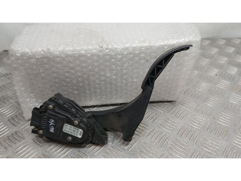 Recambio de potenciometro pedal para volkswagen golf iv (1j1) 1.9 tdi referencia OEM IAM 1J1721503H  6PV00777001