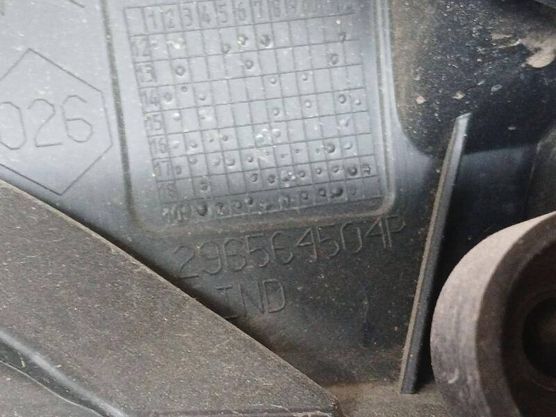 Recambio de rejilla delantera para renault kangoo express referencia OEM IAM 296504504R ROZADA 