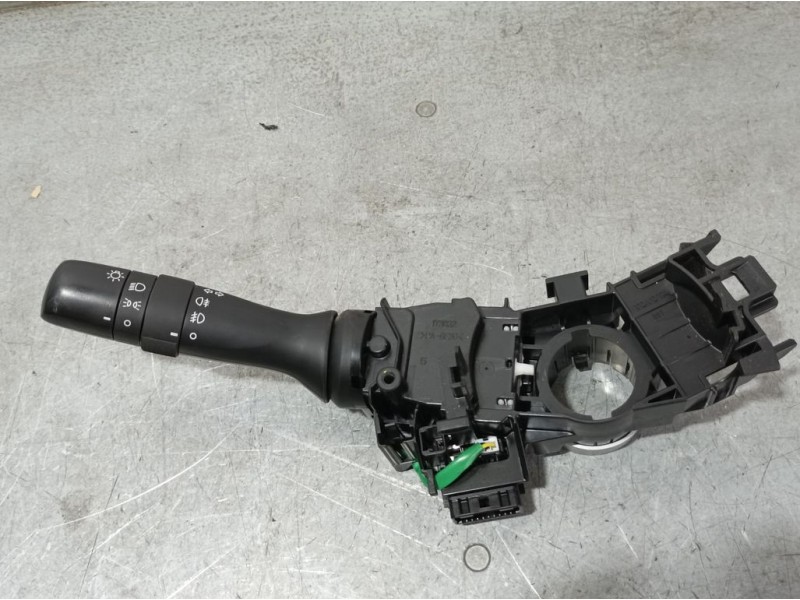 Recambio de mando luces para toyota yaris active referencia OEM IAM 841400D300  