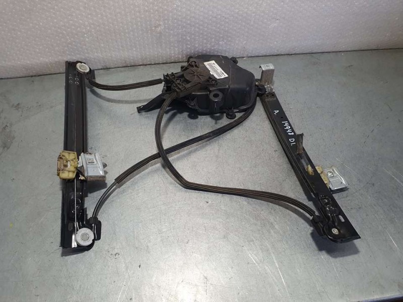 Recambio de elevalunas delantero izquierdo para seat ibiza st (6j8) style itech referencia OEM IAM 6J4837401E 120736GR04 ARVIN M