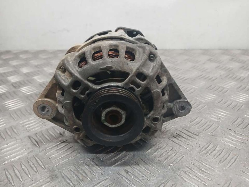 Recambio de alternador para hyundai i10 classic referencia OEM IAM 3730002850 F000BL0105 BOSCH