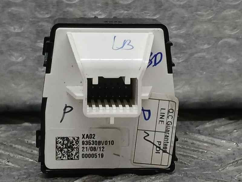 Recambio de mando retrovisor para hyundai i20 n line referencia OEM IAM 93530BV010  