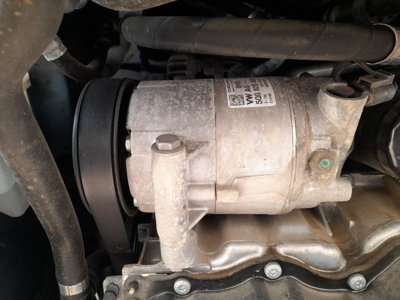 Recambio de compresor aire acondicionado para seat ibiza iv (6j5, 6p1) 1.4 tdi referencia OEM IAM 5Q0820803D  