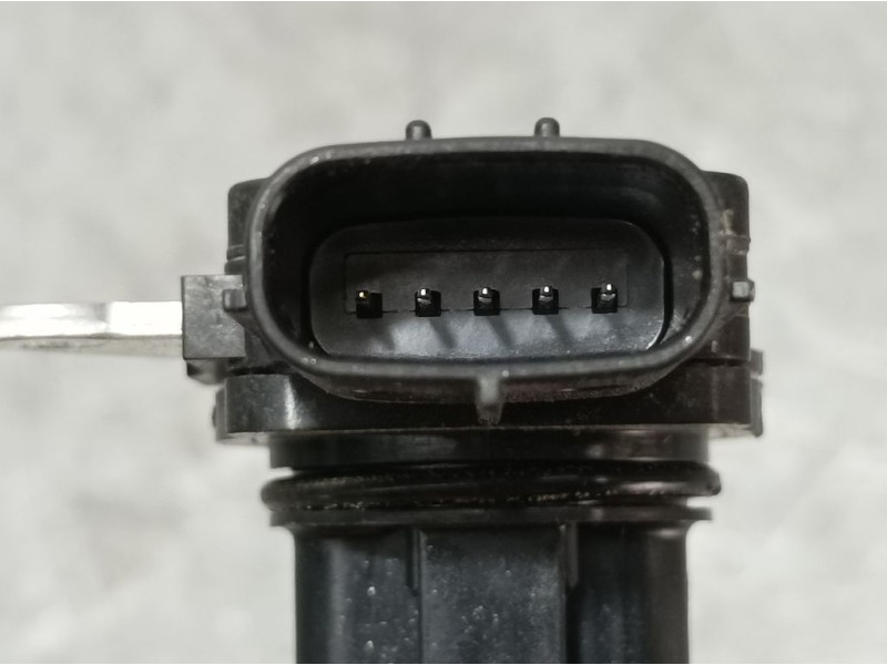 Recambio de caudalimetro para toyota yaris active referencia OEM IAM 1974005380 222040V020 DENSO