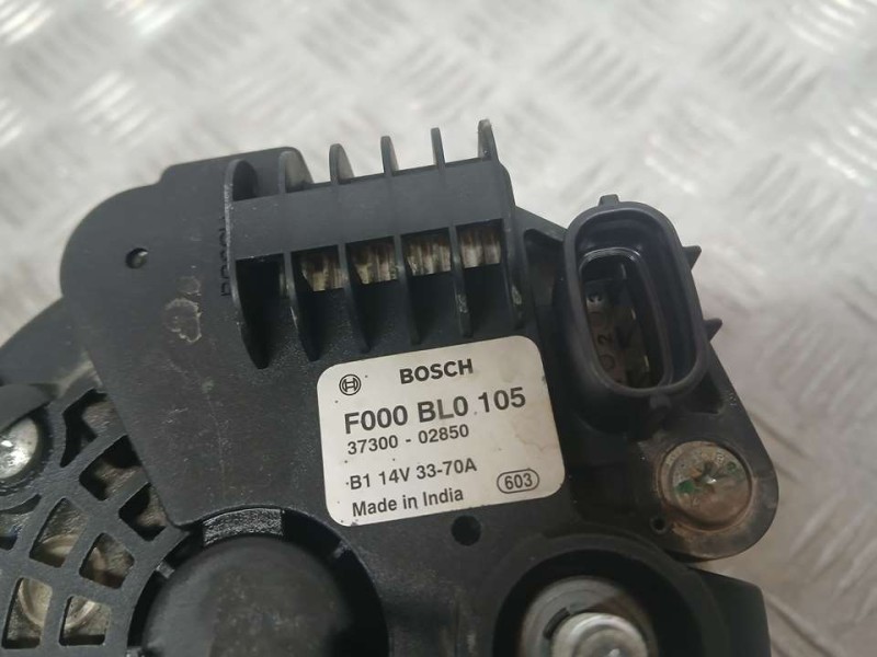Recambio de alternador para hyundai i10 classic referencia OEM IAM 3730002850 F000BL0105 BOSCH