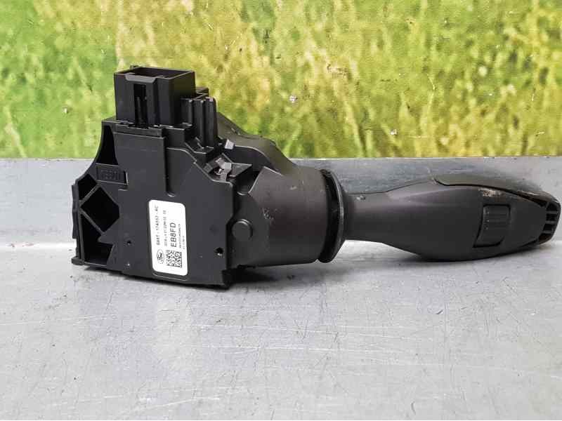 Recambio de mando limpia para ford fiesta (cb1) ghia referencia OEM IAM 8A6T17A553AC  