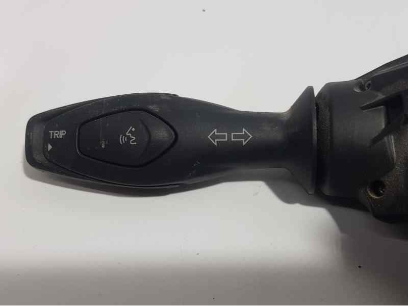 Recambio de mando intermitentes para ford fiesta (cb1) ambiente referencia OEM IAM 8A6T13335CB  