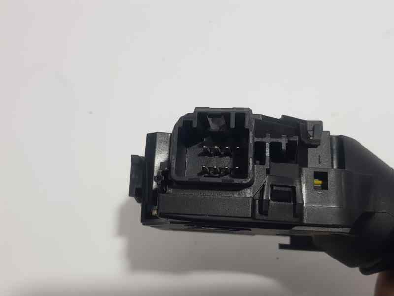 Recambio de mando intermitentes para ford fiesta (cb1) ambiente referencia OEM IAM 8A6T13335CB  