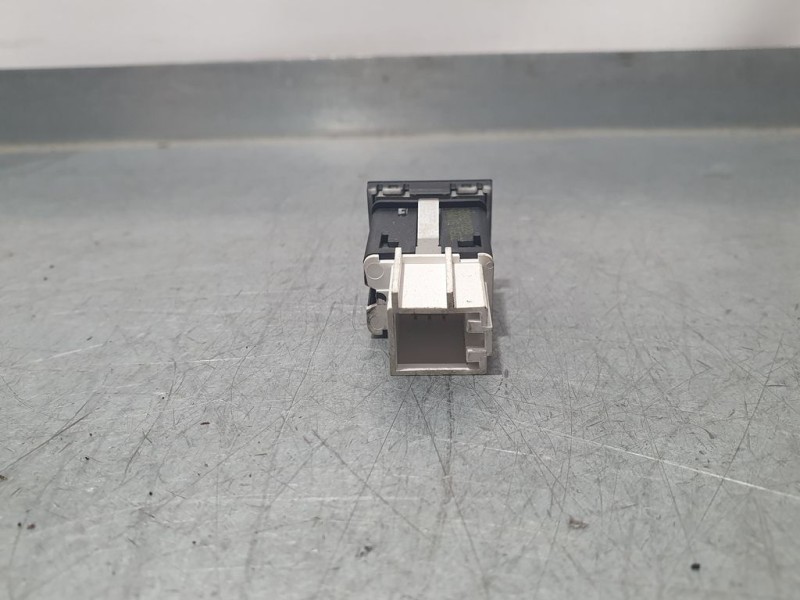 Recambio de interruptor para volkswagen polo (6r1) 5 puertas referencia OEM IAM 6C0927122A  PARK ASSIST