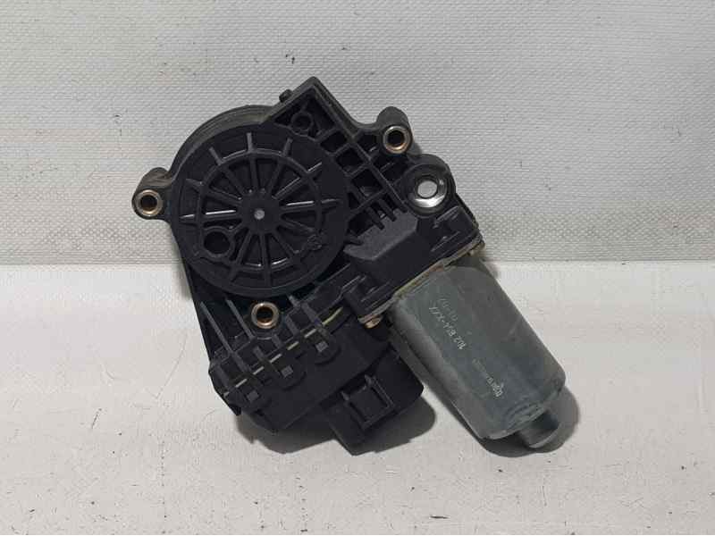 Recambio de motor elevalunas delantero derecho para audi allroad quattro (4b5) 2.5 tdi (132kw) referencia OEM IAM   8 PINS